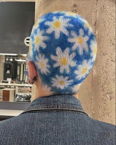 Pattern Dyed Shaved Hair, Flower Hair Dye Shaved Head, Partly Dyed Hair, Bald Hair Dye Designs, Buzzcut Art, Ponytail Bandana, Shaved Head Dye Designs, Ethereal Model, Middle Part Ponytail