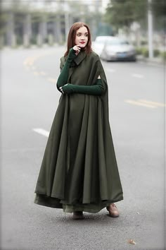 Cape Outfit, Iranian Women Fashion, Wool Winter Coat, Wool Poncho