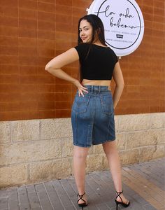 Denim Skirt Levi's Levis Skirt, Womens Denim Skirts, Vintage Denim Skirt, Womens Denim, Jumpsuit Skirt, Sleeveless Jacket, Denim Skirts, Levis Denim, Jean Skirt