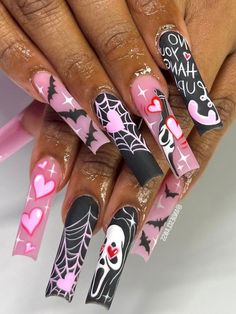 long coffin black and pink halloween acrylic nails Nail Art Halloween, Dope Nail Designs, Long Square Acrylic Nails, Nail Swag, Bling Acrylic Nails