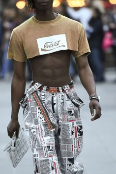 Crisp Outfits, Mens Crop Tops, Crop Top Men, Mens Crop Top, Genderless Fashion, Gay Outfit, Gay Fashion, Queer Fashion, Men Wear