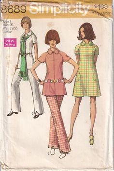 Vintage 1970 Simplicity 8689 UNCUT Sewing Pattern Junior Misses' Dress or Tunic and Pants. The top-stitched dress V. 1 or tunic V. 2 & 3 with front zipper closing have rounded collar and short raglan sleeves. V. 1 features pockets in sides seams detailed with top-stitching and button trim. V. 2 has a purchased belt slipped thru "oval" shaped self fabric carriers. V. 3 is worn with purchased scarf and belt. The top-stitched pants V. 2 & 3 with back zipper and waistband feature shaped leg edges.  Size: 7 Bust: 31 ins Waist: 22-1/2 ins Hip: 33 ins Pattern and instructions are complete; pieces are uncut, and in factory folded. 70s Sewing Patterns, Tunic And Pants, 1970 Fashion, Superstar Barbie, Simplicity Patterns Vintage, Patron Vintage, 70’s Fashion, Miss Dress, Couture Vintage