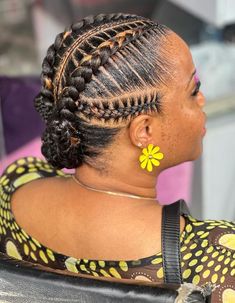 Black Hair Quick Weave, Stylish Cornrows, 2 Cornrow Braids, Ghana Weaving Hairstyles, Hair Cornrows, Braided Bun Styles, Weaving Hairstyles, Party Sliders