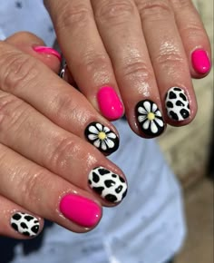 Rodeo Nails, Cow Nails, Dot Nail Art, Gel Mani, Leopard Nails, Glamorous Nails, Shellac Nails, Bling Acrylic Nails, Festival Nails