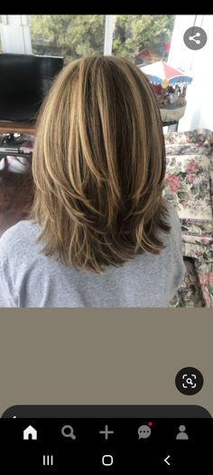 Highlighted Mid Length Hair, Haircut Angled Around Face, Medium Length Haircut With Layers Middle Part, The Rachel Haircut Long, Long Layers Short Hair, Hair With Layers Medium Length, Mid Length Straight Hair With Layers, Mid Hair Length Styles, Mid Length Bob With Layers