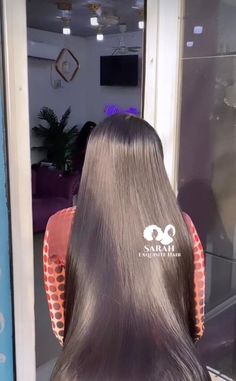 If you don't know how to manage a frontal wig, this unit is specially made for you Very Easy to maintain and manage Buy and Wear Available for immediate pickup Worldwide Shipping✅ (WIG DESCRIPTION) SPEC: Super double drawn Vietnamese Bone straight  WEIGHT: 300g LENGTH: 28" (28 inches) FITTING: 28" 8*8 HD closure COLOR: Natural Color To purchase Send a chat 💬 for other info✅ Straight Natural Hair, Straight Natural, Frontal Wig, Frontal Wigs, Natural Color, Natural Hair, Hair Extensions, Natural Hair Styles, Beauty Book