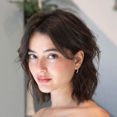 Bob Hairstyle Ideas, Trendy Hairstyle, Short Layered Haircuts, Shot Hair Styles, Short Wavy Hair, Short Hair Haircuts, Cut My Hair, Short Hair With Layers