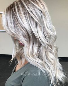 Lived In Platinum Blonde Hair, Cream Blonde Hair, Long Blonde Hair Cuts, Ash Grey Hair, Silver Ombre Hair, Ice Blonde Hair, Night Hair, Night Hairstyles, Ice Blonde