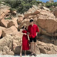 Korean Couple Outfits, Couple Ootd, Ootd Couple, Studio Photography Poses, Couple Dress, Friend Poses Photography, Ulzzang Couple, Casual Day Outfits