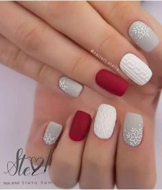 15 Diseños en rojo para una manicura navideña de altura Christmas Nail Colors, White Nail