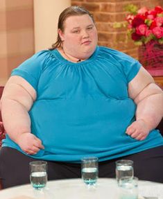 Obese Fashion, Morbidly Obese Women, Fat Person, Fat Pig, Arab Countries, Beauty Is Pain, Fat Ladies, Reduce Thigh Fat, Exercise To Reduce Thighs