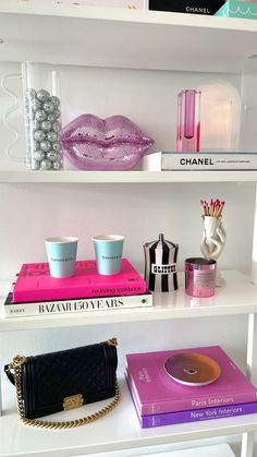 Rhinestone Decor Home, Shelf Decor Room Ideas, Coffee Book Decor, College Apartment Coffee Table, Jonathan Adler Office, Jonathan Adler Style, Room Ideas Aesthetic Fashion, Shelf Decor Bedroom Colorful, Book Shelf Decor Ideas Bedroom