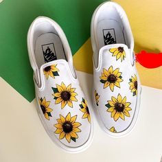 Vans Flowers, Shoe Painting Ideas, Canvas Shoes Diy, Sharpie Shoes, Vans Shoes Fashion, Women Vans, Sunflower Vans, Vans Shoes Women, Custom Vans Shoes