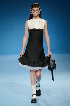 Shushu Tong, Body Adornment, Roman Fashion, Cult Movies, Gingham Fabric, Fashion Week Runway, Runway Collection