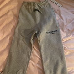 Size 8 Kids Sweats Cheap Urban Gray Hoodie, Cheap Hoodie Sweats For Streetwear, Affordable Moisture-wicking Sweatpants For Streetwear, Champion Slippers Grey, Sweat Pants For Kids, Sweat Nike Collection, Gray Nike Sweat, Essentials Hoodie And Sweatpants, Sweat Gris Nike