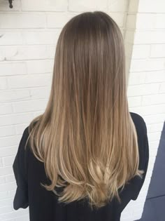 Brown Ombre Hair, Caramel Hair, Honey Blonde Hair, Dark Blonde Hair, Brown Hair Balayage, Blonde Hair Inspiration, Brown Blonde Hair, Hair Color Balayage