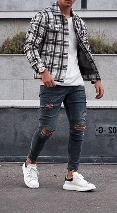 Mens Ripped Jeans Outfits, Menswear Outfits, Hoodie Outfit Men, Jeans Outfit Men, Tee Shorts, Mens Summer Outfits, Vans Converse, Mens Casual Outfits Summer, Ripped Jeans Men