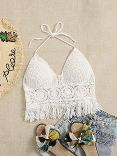 Branco Boho Collar Sem Mangas Tecido Simples  Embellished Elasticidade Baixa  Roupa de praia para Mulheres Bali Clothes, Tops A Crochet, Boat Parade, Ethno Style, Crop Top Pattern, Backless Swimsuit, Stil Boho, Crochet Bralette, Womens Halter Tops