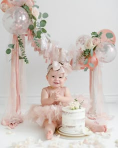 Dusty Rose 1st Birthday, 1st Photoshoot First Birthdays, One Year Old Photo Shoot Ideas, 1st Birthday Photography, Rose Birthday Theme, Rose Gold First Birthday, 1st Birthday Shoot, Baby Birthday Photoshoot, 1st Birthday Girl Decorations