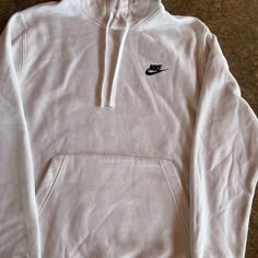 Excellent Condition, Never Worn, Men’s Size Small But Definitely Unisex Nike Hoodie Outfit, Nike Winter Jackets, Nike Pro Fits, White Nike Hoodie, Nike Clothes Mens, Winter Wishlist, Nike Clothes, Dream List, Athletic Clothes