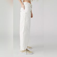 White Woman's Dickies Carpenter Pant From Urban Outfitters Womens Dickies, Dickies Cargo Pants White, Dickies Pants Outfits Women, White Painters Pants, Dickies Carpenter Duck Pants, Dickies Painter Pants, Dickies Loose Fit Pants, Dickies Cutoff Pants, Dickies Pants