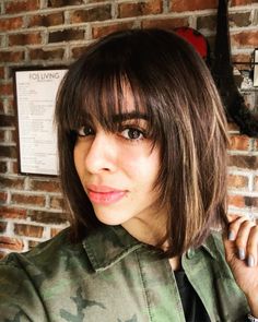 50 Trendiest Short Bob Haircuts Ear Length Bob, Growing Short Hair, Hairstyles Salon, Kids Bob Haircut, Bob Hairstyles For Round Face, Women Short Hairstyles, Asymmetrical Bob Haircuts, Bob Hairstyles For Thick