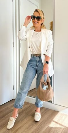 Outfit Blazer Blanco Casual, Nude Blazer Outfit, Networking Event Outfit, Formal Outfits For Women, Blazer Off White, Event Outfit Ideas