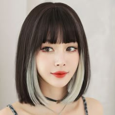 Short Dyed Hair, Short Hair Highlights, Hair Color Underneath, Peekaboo Hair, Hair Style Korea, Trendy Hairstyle, Short Hair Color, Korean Hairstyle