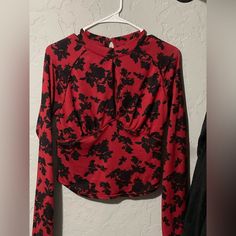 Never Worn! Perfect Condition Fall Floral Print Red Top, Red Fitted Long Sleeve Top, Red Floral Print Tops For Fall, Fall Red Floral Print Tops, Trendy Printed Red Tops, Trendy Red Printed Top, Red Graphic Print Blouse For Fall, Trendy Fitted Red Shirt, Red Printed Tops For Fall