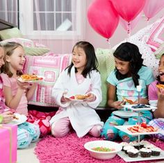 Sleepover Slumber Party Activities, Diy Floating Deck, Pajama Birthday Parties, Slumber Party Ideas, Birthday 21st, Party Ideas For Girls, Indoor Party, Sleepover Birthday Parties, Best Party Ideas