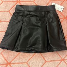 High Rise Mini Skort In A Soft Rayon Fabric, With On-Trend Pleating Details, Built-In Shorts, Pockets And A Pull-On Style Elasticated Waistband For Maximum Comfort. Abercrombie Kids, Kids Black, Rayon Fabric, Kids Bottoms, Built In, Kids Shop, High Rise, Size 7, Fabric