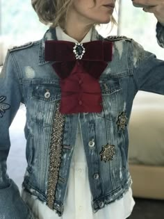 Mode Kimono, Denim Outfits, Embellished Denim, Look Vintage, Outfits Casual, Outfits Casuales