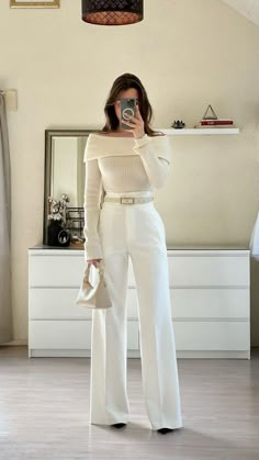 ideias #ideiasdelooks #looks #roupas #instagram #outfits Elegantes Outfit Damen, Classy Business Outfits, Chique Outfit, Classy Outfits For Women, Chique Outfits, Professional Outfits Women, Old Money Outfits, Stylish Work Attire, Outfit Chic