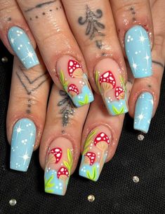 Easy Coffin Nail Designs, Fairy Mushroom Nails, Mystery Machine Nails, Mushroom Nails Acrylic Simple, Mushroom Gel Nails, Forest Theme Nails, Nail Ideas Mushroom, Acrylic Nails Mushroom