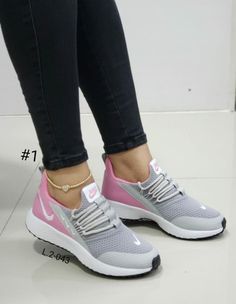 Cute Casual Shoes, Grey Tennis Shoes, Nike Shoes Women Fashion, Nike Training Shoes, Nike Shoes Air Force, Comfort Shoes Women, Cute Nike Shoes