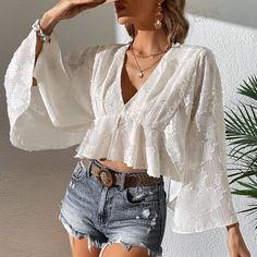 White Floral Embroidered Bell Sleeve Blouse With V Neck And Flared Sleeves #Floralblouse Lantern Sleeve Top, Long Skirt Outfits, Lantern Sleeved Blouses, Perfect Summer Outfit, Chic Blouses, Tie Dye Long Sleeve, Bell Sleeve Blouse, Lantern Sleeve, Lantern Sleeves