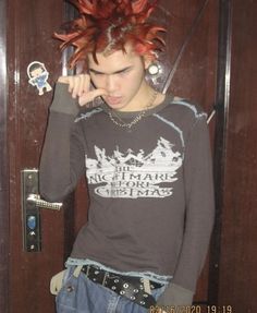 Mall Goth 90s Men, Numetal Fashion Men, 90s Alternative Fashion Men, 2000s Punk Fashion Men, Nu Metal Fashion Men, Punk Y2k Outfits, Y2k Punk Outfits, Punk Fashion 90s