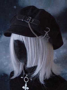 Add a touch of gothic charm to your look with this handmade PU buckle black beret featuring a chain. Made with high-quality materials, this beret is the perfect accessory for anyone looking to add a unique and edgy flair to their outfit. Elevate your style with this eye-catching gothic beret today!  Please note that this product includes the hat only. Dark Accessories Aesthetic, Goth Hat Outfit, Barret Hat Outfit, Frankie Stein Redesign, Were Bear, Goth Hats, Goth Hat, Punk Hat, Black Outfit Edgy