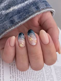 Ocean Nail Art, Almond Nails Designs, Best Nail Art Designs, Marble Nails, Nails And Makeup, Nail It