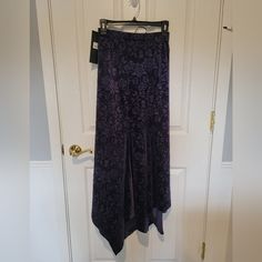 Roses Are Dead Maxi Skirt Plum X-Small Never Worn, Tags Still Attached. No Longer Available On Killstar! Smoke-Free Household Eclectic Outfits, Red Maxi Skirt, Lavender Aesthetic, Zipper Skirt, Red Maxi, Victorian Lace, Mermaid Skirt, Layered Skirt, White Skirts