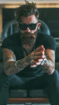 Beards Tattoos, Faux Hawk Hairstyles, Hipster Beard, Beard Hairstyle, Beard Lover, Great Beards, Beard Love, Beard Tattoo