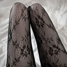 Mesh Stockings, Floral Tights, White Tights, Perfect Legs, Fishnet Tights, Women's Socks, Fishnet Stockings, Womens Tights, Mode Inspo