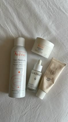 Avene Skincare Aesthetic, Soothing Skincare, European Skincare, Freetime Activities, Product Skincare, Clean Skin Care, French Skincare