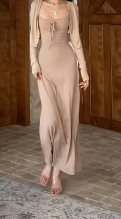 Studio 54 Outfits, Disco Diva, Modest Casual Outfits, Best Winter Outfits, Modest Dresses Casual, Studio 54, Korean Fashion Dress, Simple Trendy Outfits