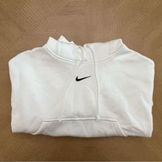 Women's Over-Oversized Pullover Hoodie Nike Sportswear Phoenix Fleece Size Small Nwt White Nike Hoodie, Nike Sportswear Phoenix Fleece, Nike Women Sweatshirt, Nike Pullover Hoodie, Cream Hoodie, Plain Hoodies, Nike Pullover, Hoodies Men Pullover