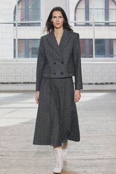 Herringbone Blazer, Waistcoat Dress, Street Style Trends, Women's Wear, Zara Woman, Winter Coats Jackets, Box Pleats, Pleated Midi Skirt, Knitwear Cardigan