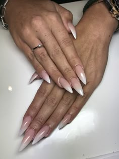 Ombre Nails Almond Shape, Stiletto Nails Ombre, Henna Nails, Web Tattoo, Cow Nails, Nail Time, Pointed Nails, Nail Candy, Hot Nails