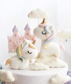 Fondant Unicorn Cake Toppers, Doodle Cake, Anniversary Plans, Cat Cake Topper, Unicorn Birthday Cake, Fondant Cake Topper, Simple Cake Designs, Unicorn Cake Topper