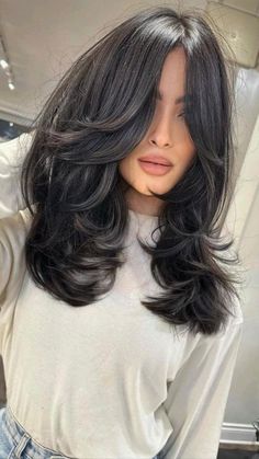 Long Layers Short Length Hair, Mid Back Length Hair, Disconnected Layers, Long Haircut, Layered Haircuts For Medium Hair, Colour Ideas, Beauty Inspo