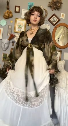 Whimsical Fashion Casual, Earthy Witch Outfits, Whimsycore Outfits, Whimsical Witch Outfit, Cottage Goth Fashion, Bloomcore Outfits, Whimisigothic Clothes, Whimsical Outfit Aesthetic, Witch Outfit Aesthetic